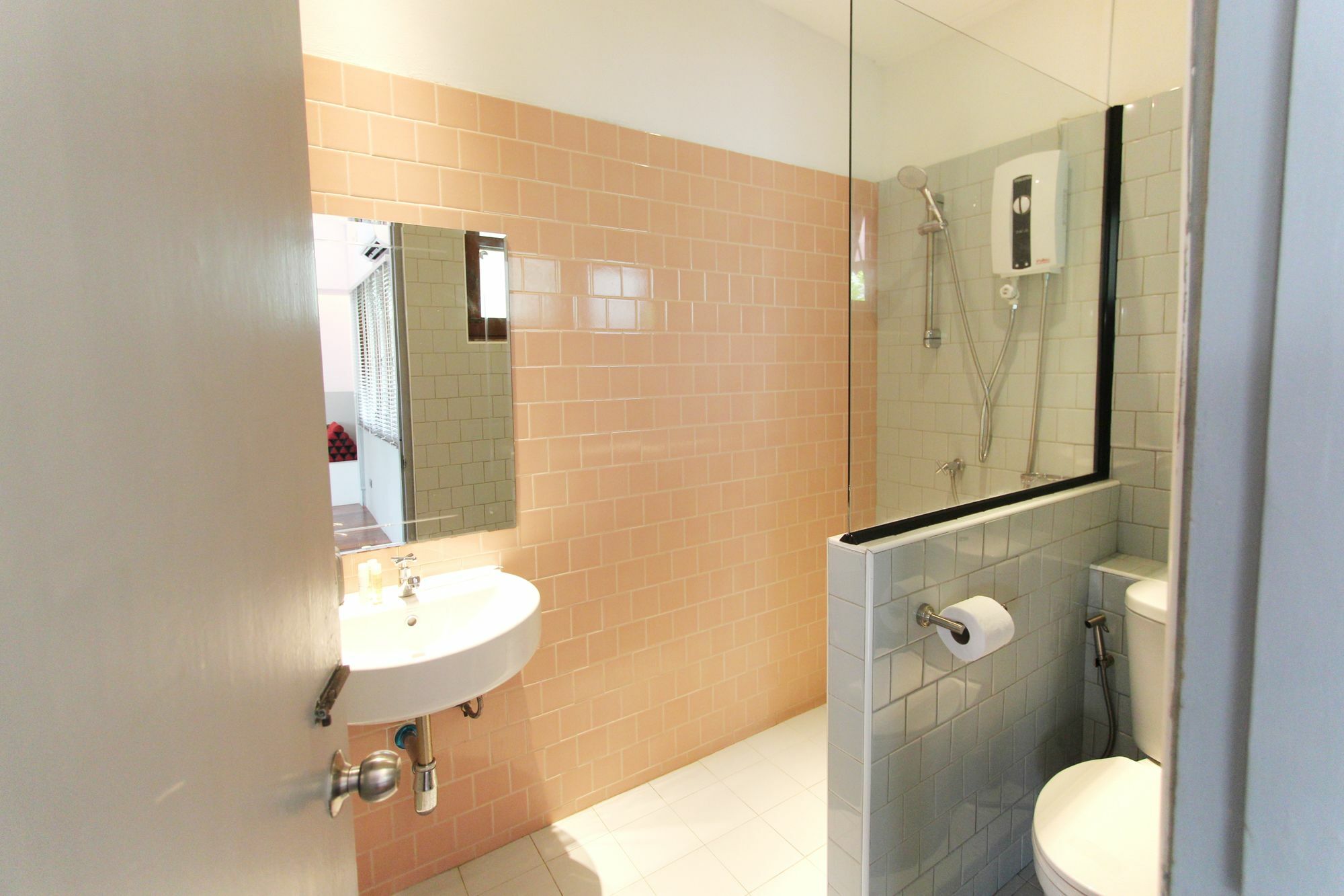 Airtel Hideaway Ari Hotel กรุงเทพมหานคร ภายนอก รูปภาพ